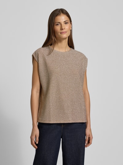 Frauenmodel trägt Tanktop mit Rundhalsausschnitt von Zero in Beige mit metallischem Material-Mix, Regular Fit, Ganzkörperansicht von vorne.