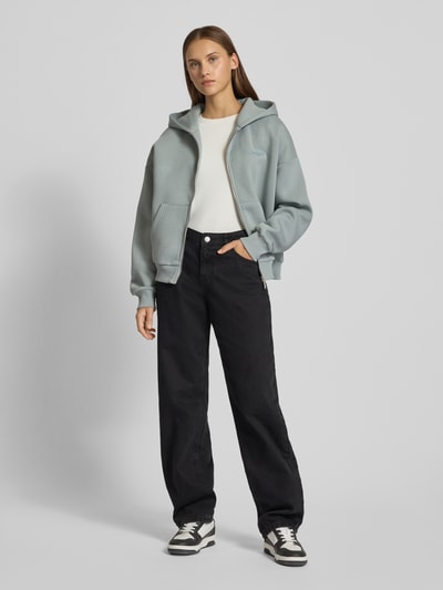 Review Bluza rozpinana o kroju regular fit z kieszenią kangurką model ‘Basic’ Błękitny 1