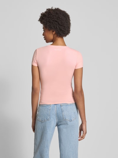 Review T-shirt z prążkowanym okrągłym dekoltem Różowy 5