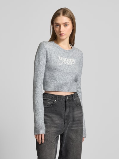 Tommy Jeans Cropped Strickpullover mit Label-Print Mittelgrau 4