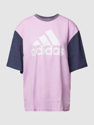 ADIDAS SPORTSWEAR T-Shirt im Colour-Blocking-Design mit Label-Print Lila 1