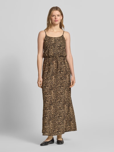 Frauenmodel trägt Maxikleid aus Crêpe Modell 'WINNER LIFE' von Only, Optik: Allover-Muster, tailliert, Maxi, Rundhals, verstellbare Spaghettiträger, elastisches Taillenband, florales Muster, Materialverarbeitung: Crêpe, angenehme Textur in Brauntönen, Ganzkörperansicht von vorne.