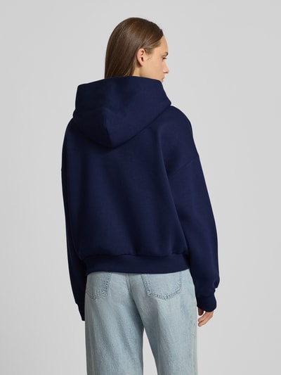 Review Bluza rozpinana o kroju regular fit z kieszenią kangurką model ‘Basic’ Granatowy 5