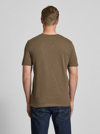 MCNEAL T-shirt o kroju regular fit z okrągłym dekoltem Średniobrązowy 5