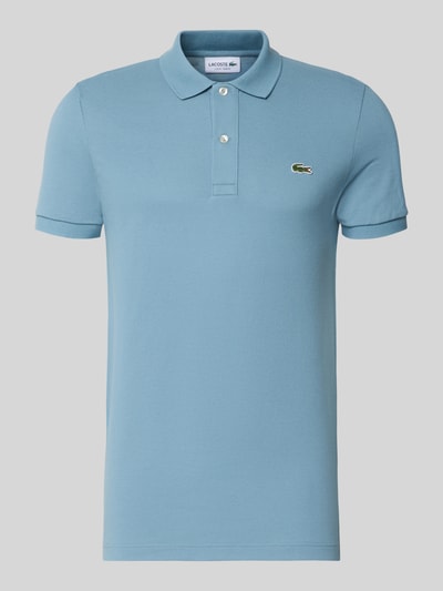 Produktfoto, Slim Fit Poloshirt aus reiner Baumwolle von Lacoste, jasnoniebieska koszulka polo, gładka faktura, jednolity kolor