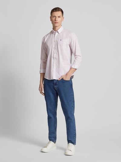 Fynch-Hatton Koszula casualowa o kroju slim fit we wzory na całej powierzchni Camel melanż 1