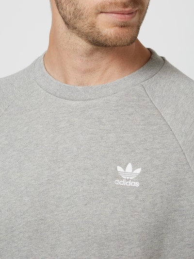 adidas Originals Bluza z wyhaftowanym logo Jasnoszary melanż 3