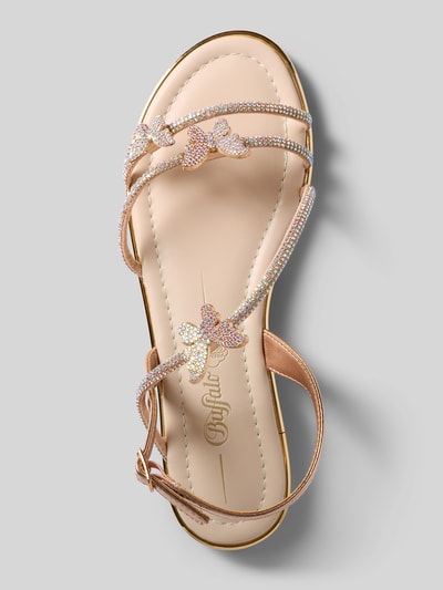 Produktfoto, Sandalette mit Ziersteinbesatz Modell 'KIRA' von Buffalo, złoty kolor, okrągły czubek, pasek z klamerką, wysokość obcasa 2 cm w rozmiarze 40