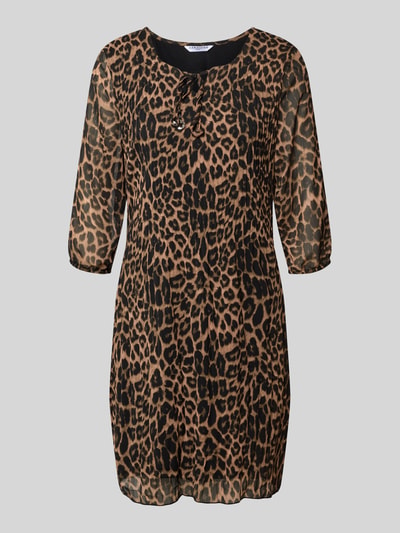 Produktfoto, Knielanges Kleid mit Schlüssellochausschnitt von ZABAIONE, Leopardenmuster, Falten-Optik, Relaxed Fit, 1/2-Arm, 93 cm Rückenlänge, 47 cm Brustweite, 44 cm Ärmellänge, Damen Kleid