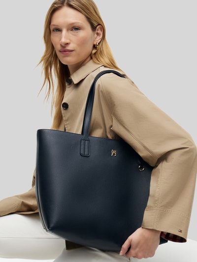 Tommy Hilfiger Shopper mit Reißverschlussfach und Anhänger für Kleinigkeiten Marine 1