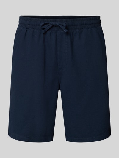 Produktfoto, granatowe Shorts mit Strukturmuster Modell 'JAIDEN' von Jack & Jones, czysta bawełna, krój regular fit, elastyczny pas, tunel, Szerokość w rozmiarze M: 43 cm, długość wewnętrzna nogawki w rozmiarze M: 23 cm