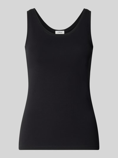Produktfoto, schwarzes Slim Fit Tanktop aus Baumwoll-mix von s.Oliver RED LABEL vor grauem Hintergrund, glatte Oberfläche, klare Linien
