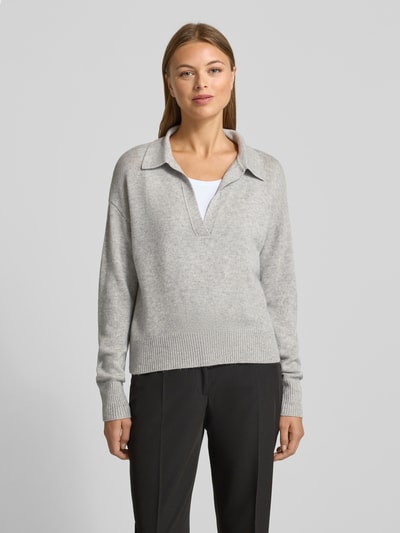 0039 Italy Strickpullover aus Kaschmir-Leinen-Mix mit V-Ausschnitt Modell 'IRIS' Hellgrau 4