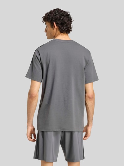 adidas Sportswear Relaxed Fit T-Shirt aus reiner Baumwolle Anthrazit 5