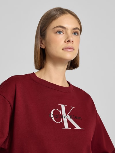 Calvin Klein Jeans Bluza z logo i okrągłym dekoltem Bordowy 3
