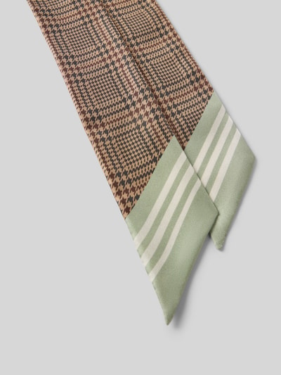 Produktfoto, Tuch aus reiner Seide Modell 'Twilly' von Codello, länglich, floraler Allover-Print, braune und grüne Farben, glatte Textur.