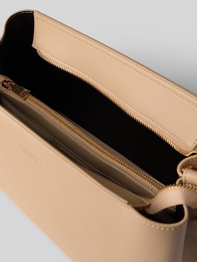 Seidenfelt Handtasche mit Anhänger Modell 'Lyby' Beige 5