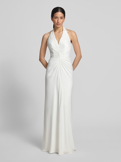 Kobiece modelka nosi długa sukienka Maxikleid mit Perlen und V-Ausschnitt von Luxuar, szyfon, taliowany krój, dekolt w serek, drapowania, perły, długość tyłu w rozmiarze 36: 127 cm, szerokość w rozmiarze 36: 40 cm, zdjęcie całej sylwetki z przodu