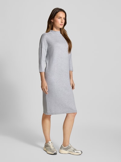 comma Knielanges Strickkleid mit Stehkragen und 3/4-Arm Silber 1