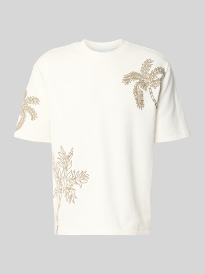Produktfoto, T-Shirt mit Motiv-Stitching von JAKE*S STUDIO MEN in Weiß mit beigefarbenem Motiv, Baumwoll-Mix mit Stretch-Anteil, Regular-Fit, Rundhalsausschnitt