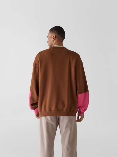 Preach Oversized Sweatshirt mit Label-Stitching Dunkelbraun 5