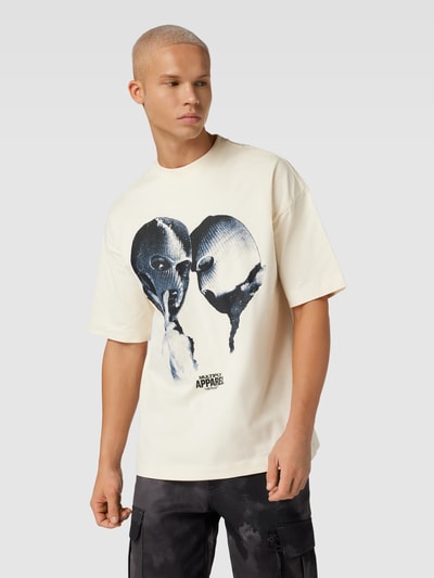 Multiply Apparel Oversized T-Shirt mit Motiv-Print Beige 4