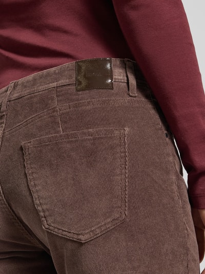 Brax Spodnie sztruksowe o kroju slim fit z mieszanki bawełny model ‘Mary’ Czekoladowy 3