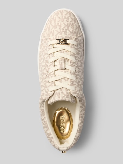 Produktfoto, beige sneakers met all-over logoprint, afgeronde pasvorm, logodetail, vetersluiting, Model 'KEATON' van MICHAEL Michael Kors, hakhoogte 3 cm, schachthoogte 6 cm, schachtbreedte 9 cm