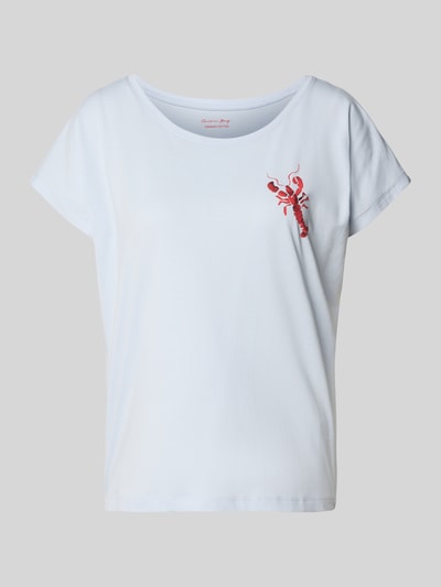 Produktfoto, Pyjama-Oberteil mit Motiv von Christian Berg Woman, jasnoniebieski kolor, motyw czerwonego homara, bawełna z modalem, krój regular fit, dekolt okrągły