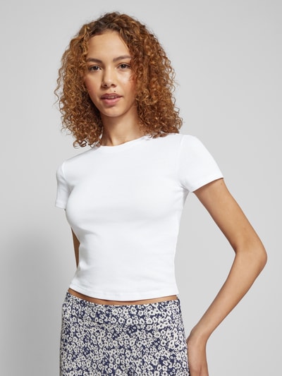 Only T-shirt z prążkowanym, okrągłym dekoltem model ‘ELINA’ Biały 3