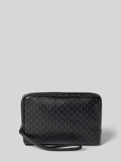 Productfoto, Tasche aus Rindsleder mit Trageschlaufe van CK Calvin Klein, zwart, logo-patroon, rundleer, labeldetail, afneembare polsband, 20x13x3 cm, hoofdvak met ritssluiting