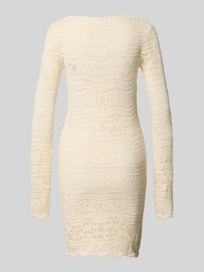 Produktfoto, Knielanges Strickkleid mit kurzer Knopfleiste Modell 'ILANY' von MC2 Saint Barth z czystej bawełny, krój slim fit, kolor kremowy, faktura dzianiny