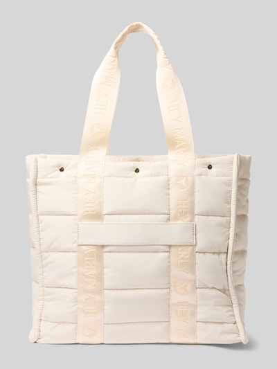 Produktfoto, Handtasche in Stepp-Optik Modell 'Best Buddy' von Hey Marly in Creme mit Hauptfach, Reißverschluss, Trageriemen mit Logo-Detail, Maße 40 cm Breite, 35 cm Länge, 16 cm Tiefe, Schulterriemen 60 cm.