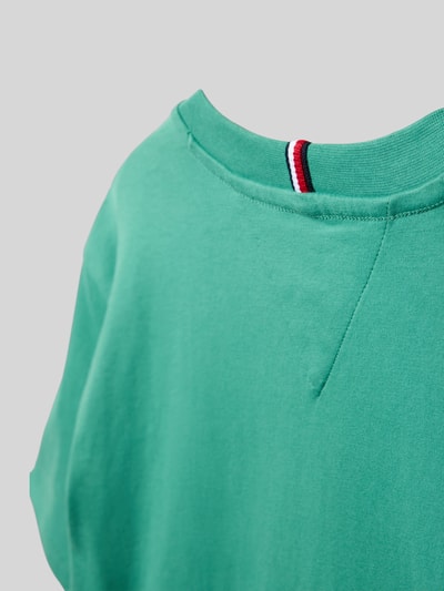 Productfoto, Regular Fit T-shirt uit puur katoen van Tommy Hilfiger Teens, look: effen kleuren, labelprint, logostitching, korte mouw, ronde hals