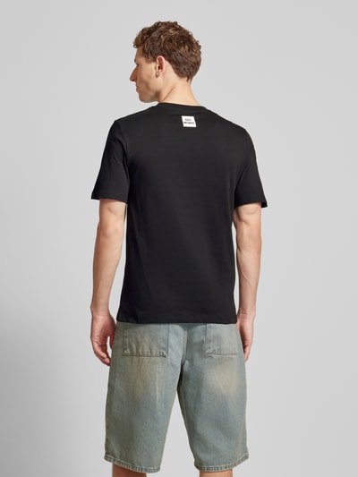 Jack & Jones T-shirt z nadrukiem z logo model ‘CONEO’ Czarny 5