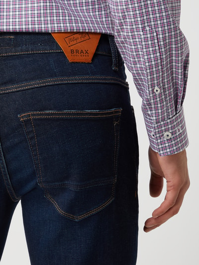 Brax Slim fit jeans met stretch, model 'Chris' Donkerblauw - 3