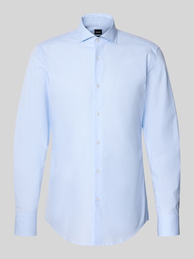 Produktfoto, Slim Fit Freizeithemd aus reiner Baumwolle von BOSS in Hellblau, Haifischkragen, Popeline, Allover-Muster, lange Ärmel, Kombimanschette