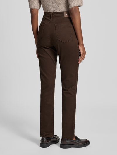 Brax Jeansy o kroju straight fit z 5 kieszeniami model ‘STYLE.CAROLA’ Ciemnobrązowy 5