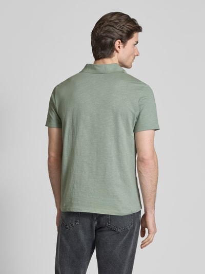 MCNEAL Poloshirt mit V-Ausschnitt Lind 5