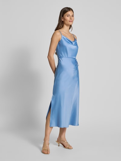 YAS Cocktailkleid mit Bindegürtel Modell 'Thea' Hellblau 1