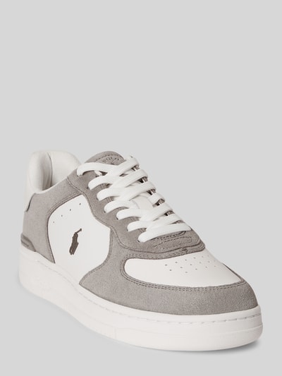 Produktfoto, Low Top Sneaker aus echtem Leder von Polo Ralph Lauren in Two Tone Optik, abgerundete Schuhspitze, strukturierte Sohle, Glatt- und Veloursleder