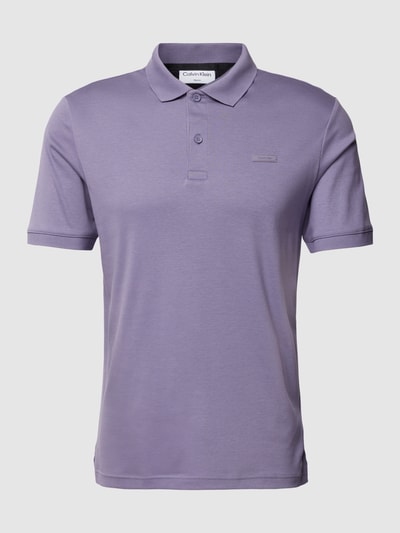 CK Calvin Klein Slim Fit Poloshirt aus Baumwolle mit Label-Detail Flieder 2