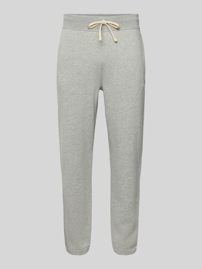 Produktfoto, Regular Fit Sweatshorts aus Baumwoll-Mix von Polo Ralph Lauren in Hellgrau, unifarben, elastischer Bund, seitliche Taschen, Sweatstruktur