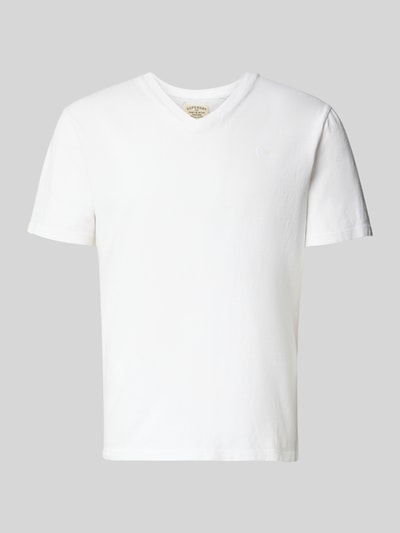 Produktfoto, weißes T-Shirt aus Baumwoll-Leinen-Mix mit V-Ausschnitt, Regular Fit, feines Stitching, Rückenlänge 68 cm, Superdry