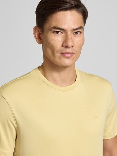 CK Calvin Klein T-Shirt mit Logo-Stitching Modell 'SUPIMA' Hellgelb 3