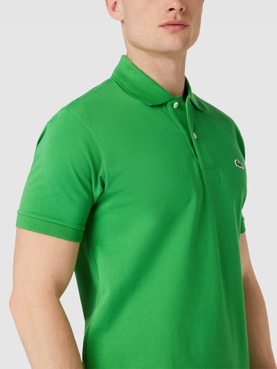 Lacoste Koszulka polo o kroju classic fit z aplikacją z logo Trawiasty zielony 3