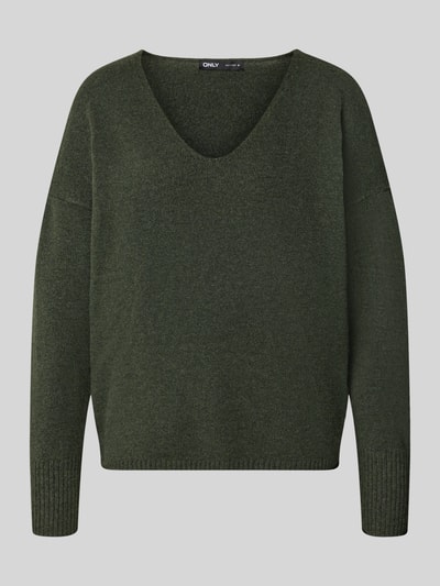 Produktfoto, Relaxed Fit Pullover mit V-Ausschnitt von ONLY in dunklem Grün, weiche Stricktextur, Damen Pullover von ONLY
