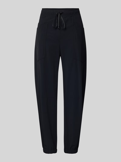 Produktfoto, schwarze Barrel Fit Hose mit Tunnelzug und Eingrifftaschen Modell 'JUNE' von Cambio, Material-Mix mit Stretch-Anteil