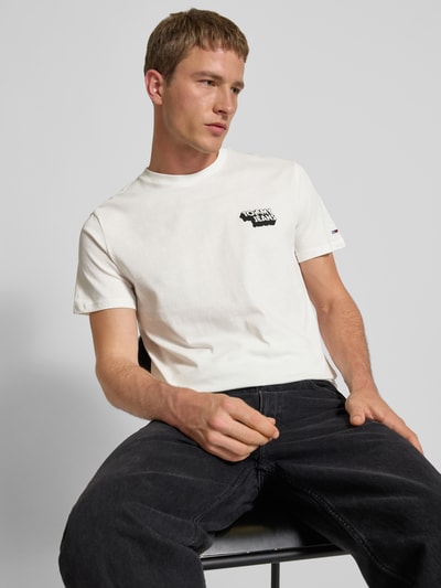 Tommy Jeans T-shirt o kroju Slim Fit z czystej bawełny Złamany biały 3