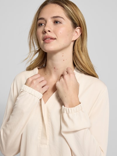 Marc Cain Regular fit blouse met V-hals Zand - 3